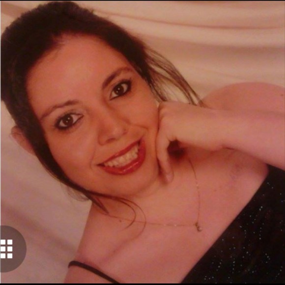 Meet your Posher, Michele - Picture 1 of 1